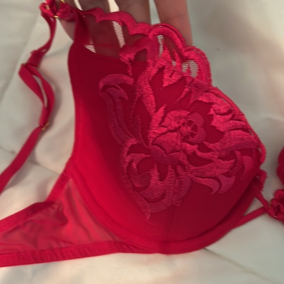 Lace bra 💗 - Picture 2 of 5